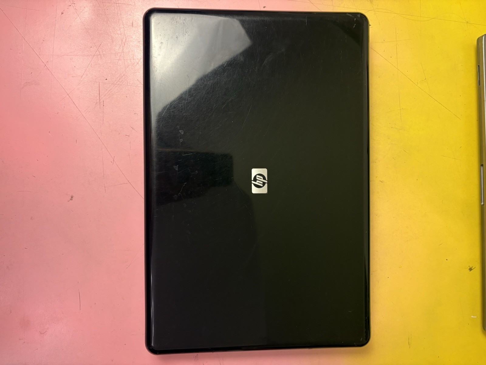 HP G60 Notebook 15.6 Laptop Core 2 Duo T6600 4GB 320GB HDD Read Description