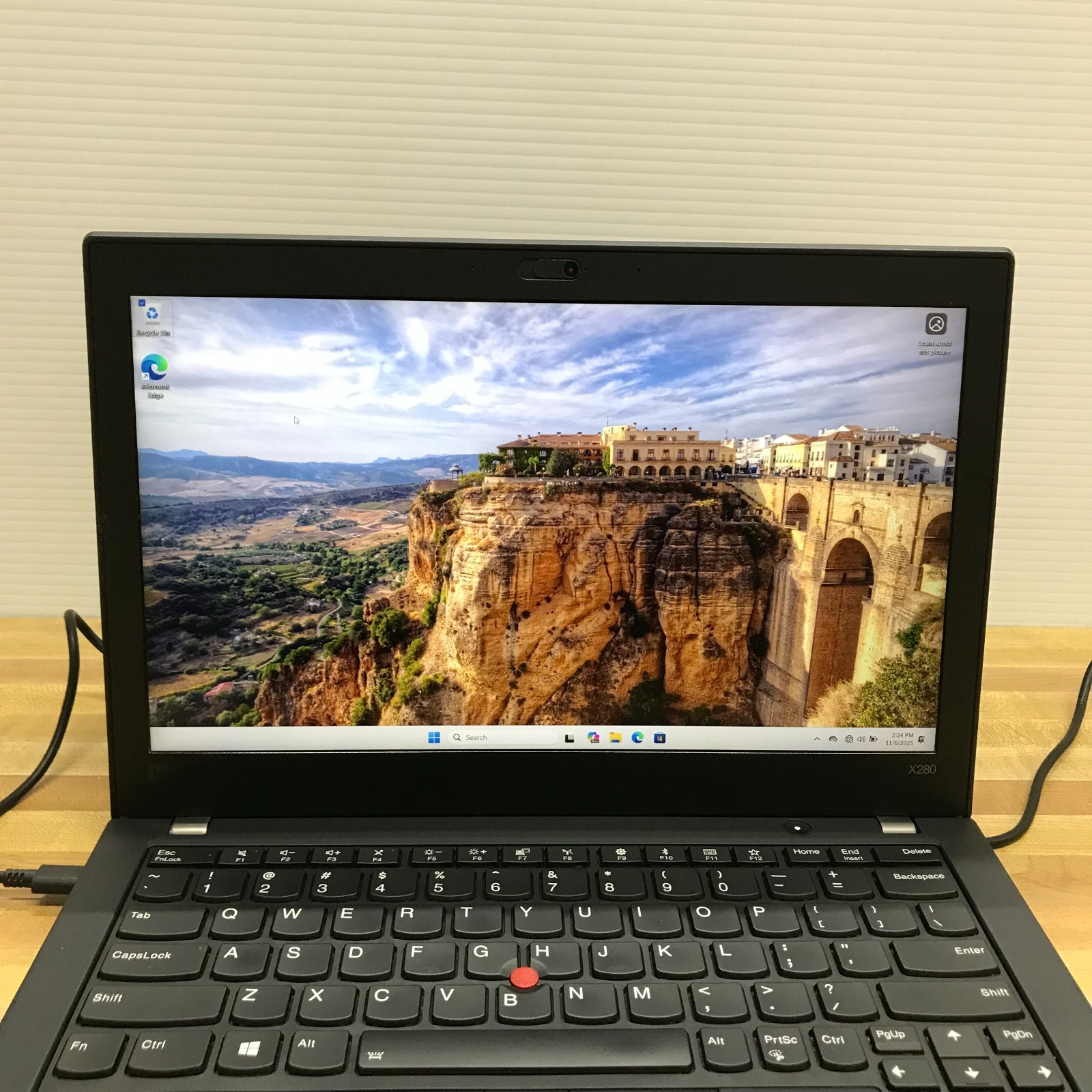 Lenovo ThinkPad X280 Touch Laptop i7-8550U 8GB RAM 256GB M.2 SSD Windows 11 Pro