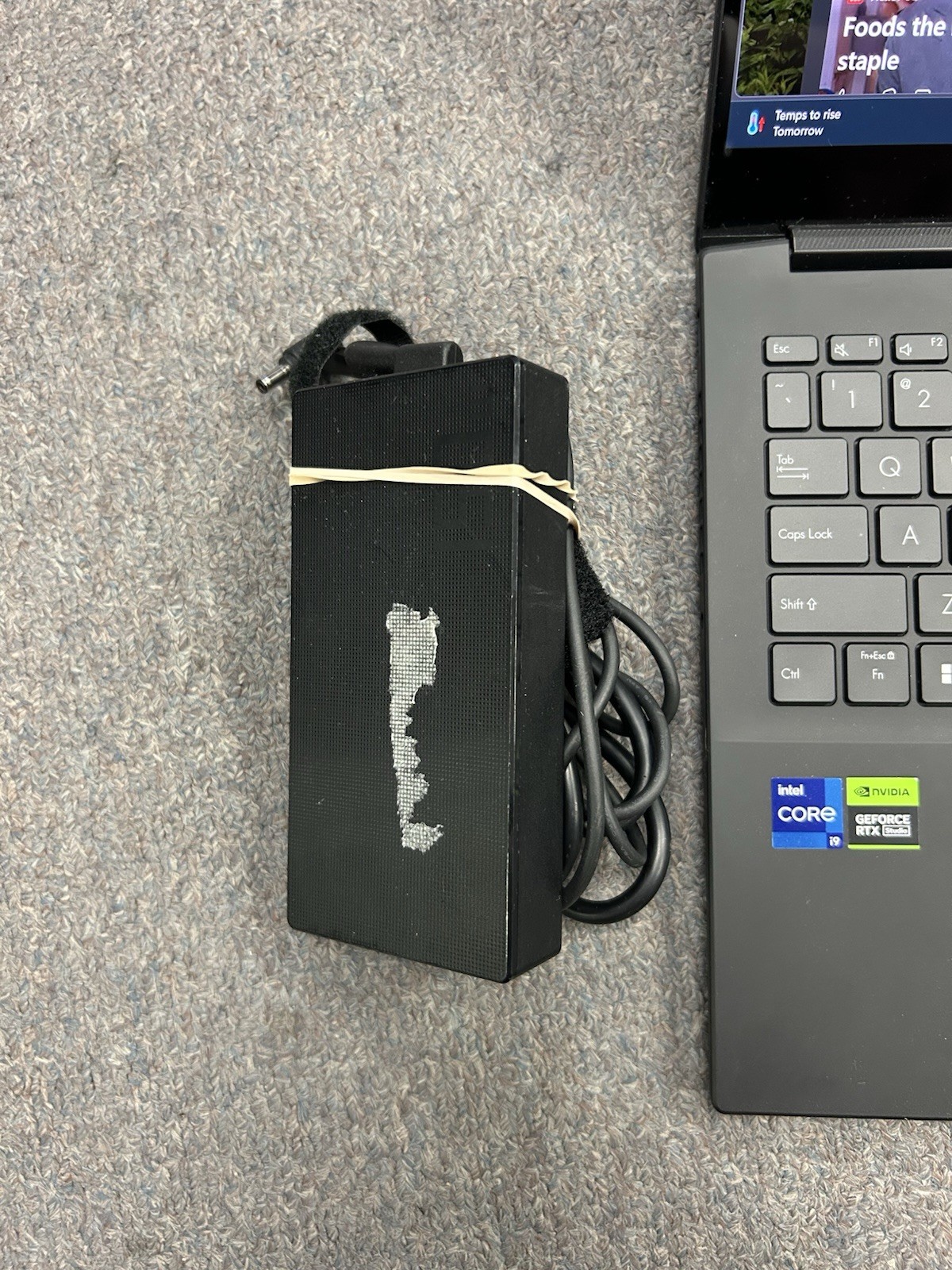 Asus Q540V OLED Gaming Laptop 1TB SSD, 16gb RAM, 13th Gen i9, RTX 3050, 2.6GHZ