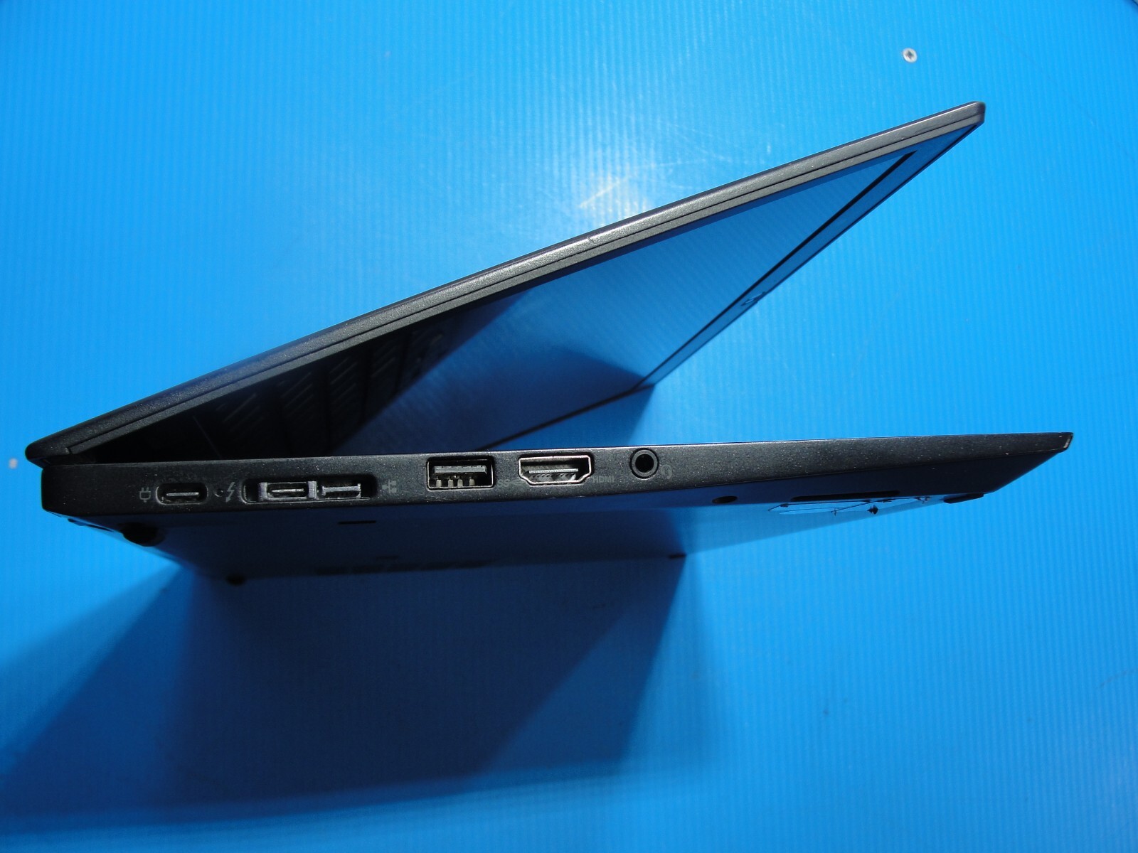 Lenovo ThinkPad T14s Gen 1 14” TOUCH FHD Intel Core i7-10510U 1.8GHz 16GB 512GB