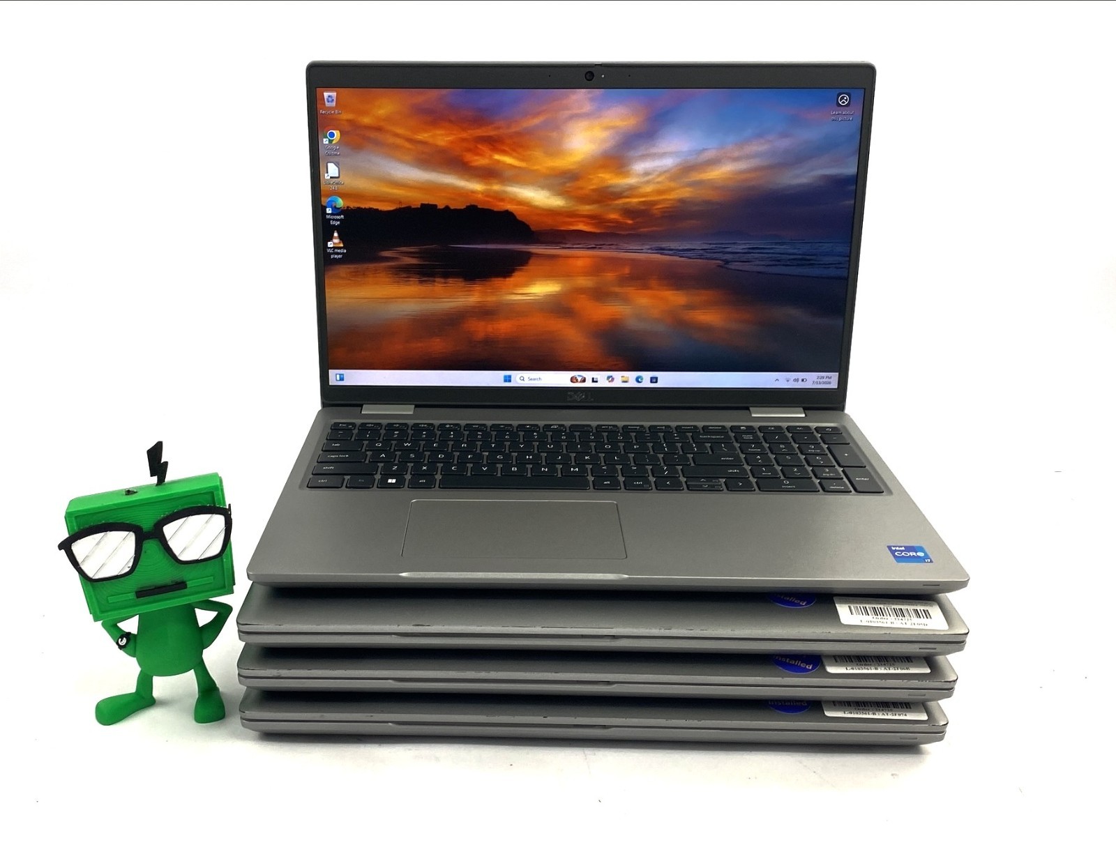 Lot Of 4 Dell Latitude 3561 Core i7 11th Gen 2.50GHz 11850H 16GB 500GB Grade-B.