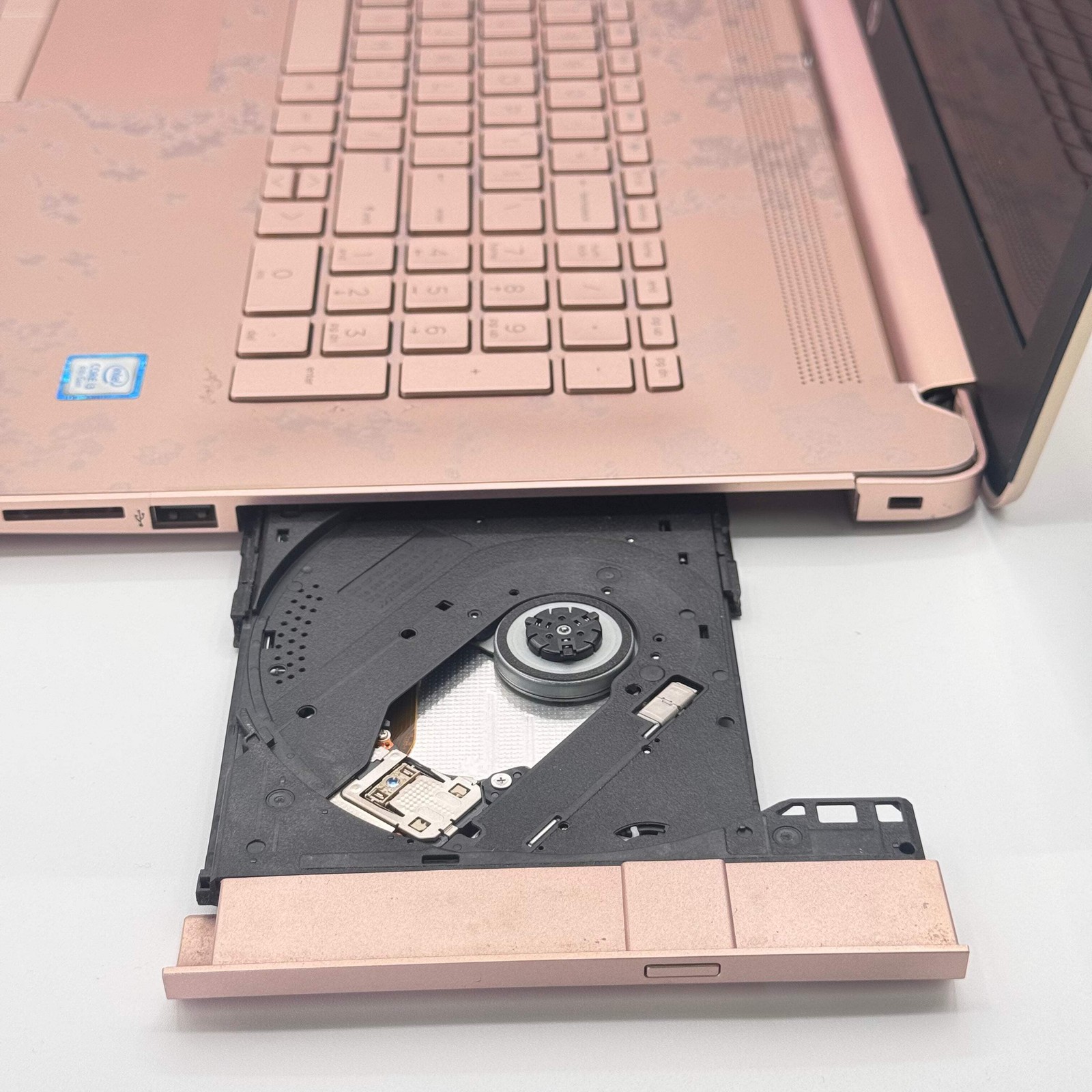HP 17-by0010cy Laptop 17 Inch i3 8GB 1TB Pink READ