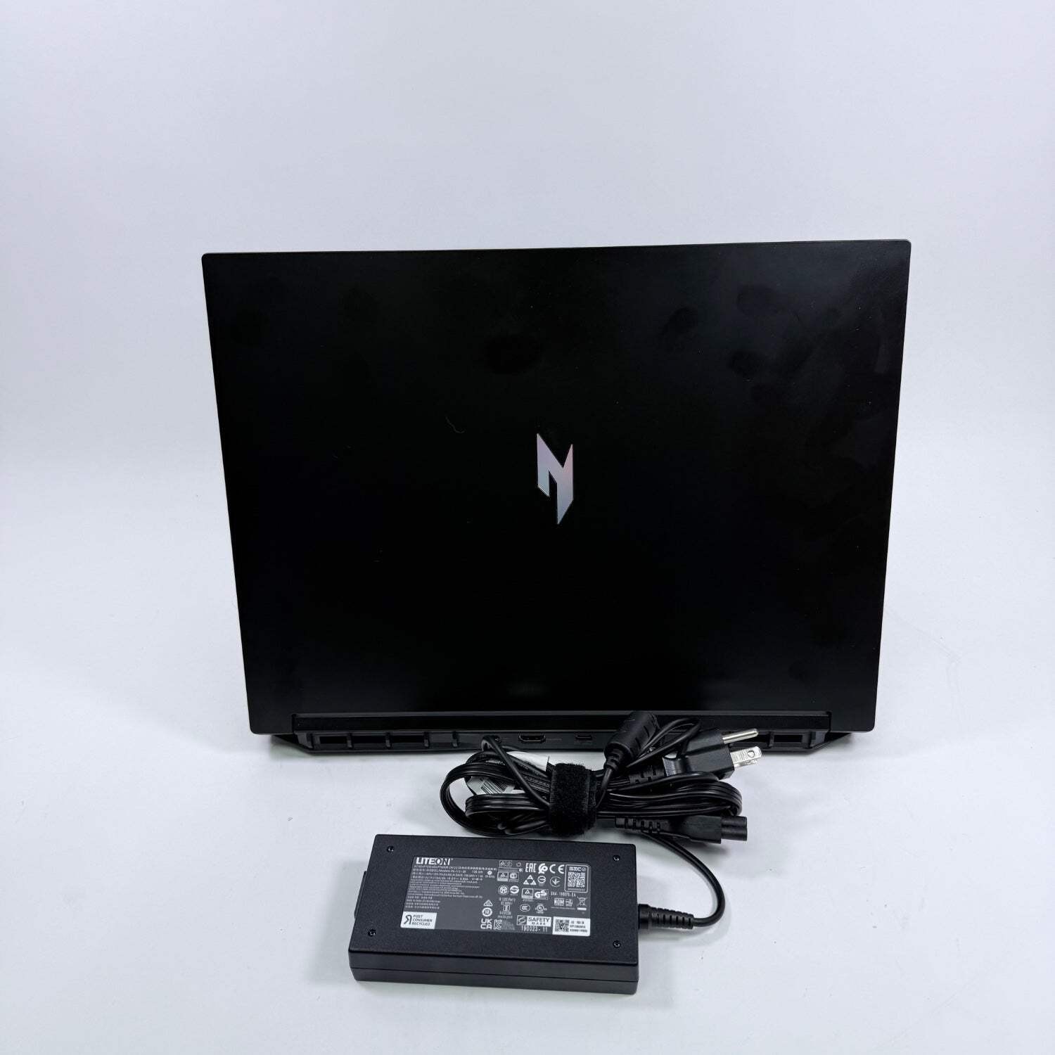 Acer Nitro V16 Ryzen AI 7 350 2.0GHz 32GB RAM 1TB SSD GeForce RTX 5060