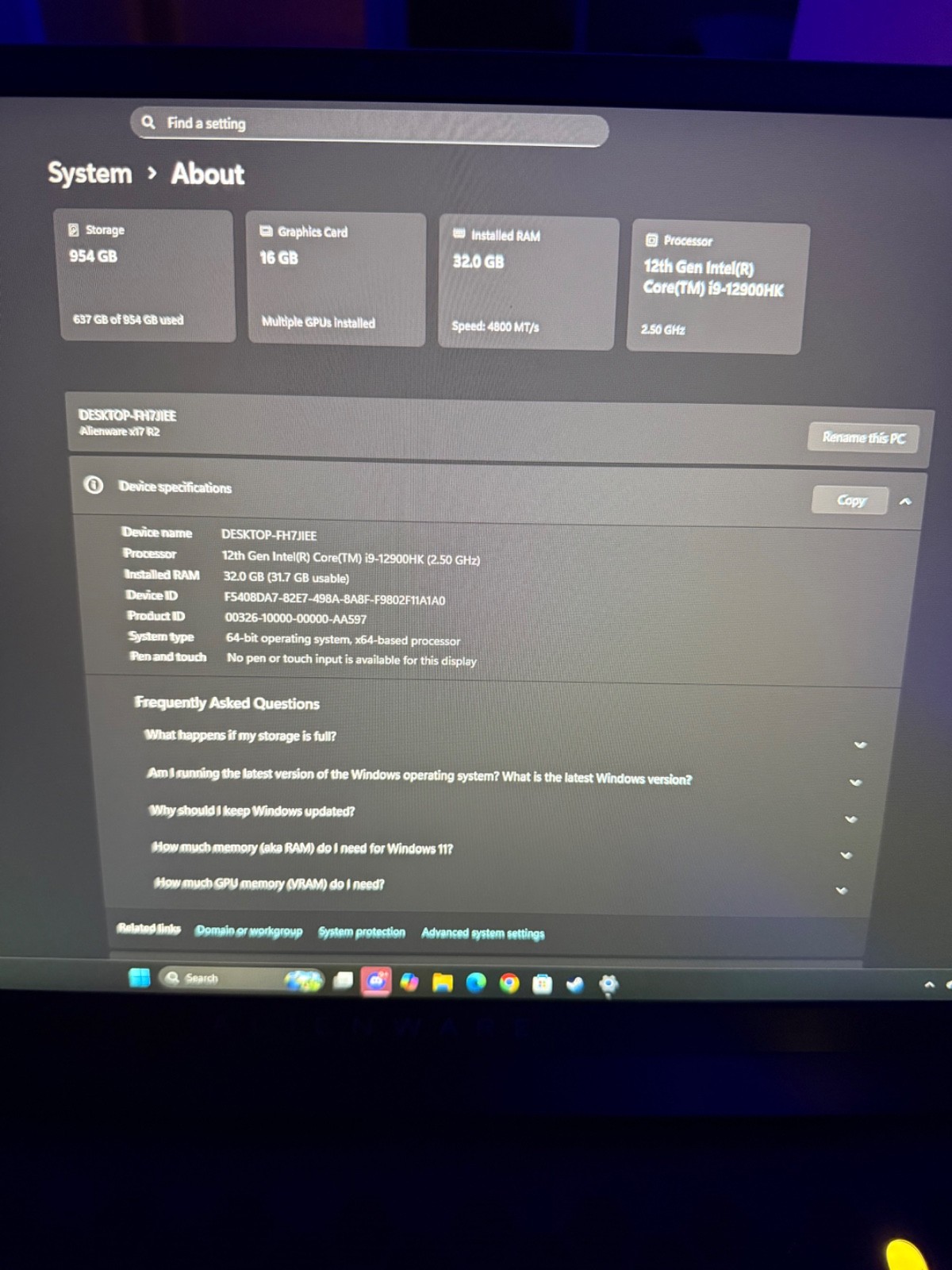 Alienware x17 R2 17.3 in (1TB SSD, Intel Core i9 12th Gen., 3.8GHz, 32GB RAM,…