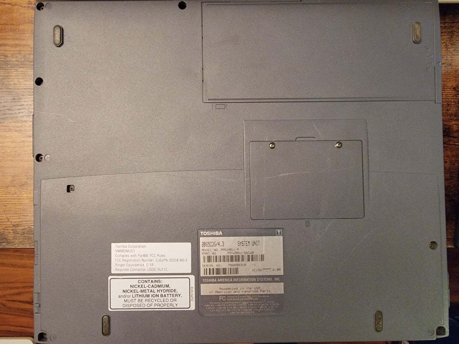 Toshiba 325CDS & Toshiba 2065CDS Satellite Vintage Laptop – Retro – WIN 98 DOS