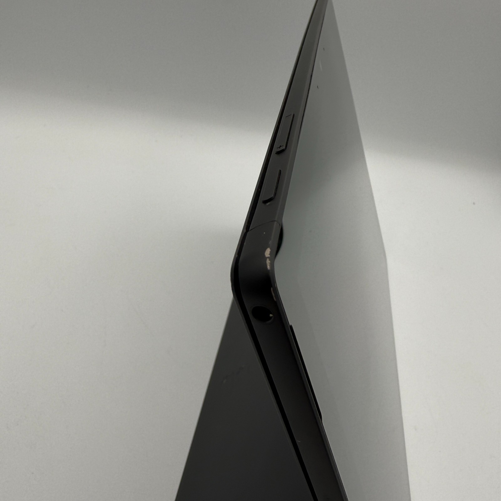 Microsoft Surface Pro 7 plus + 1960 i7-1165G7 16GB RAM 512GB SSD 12.3″ Win11 Pro