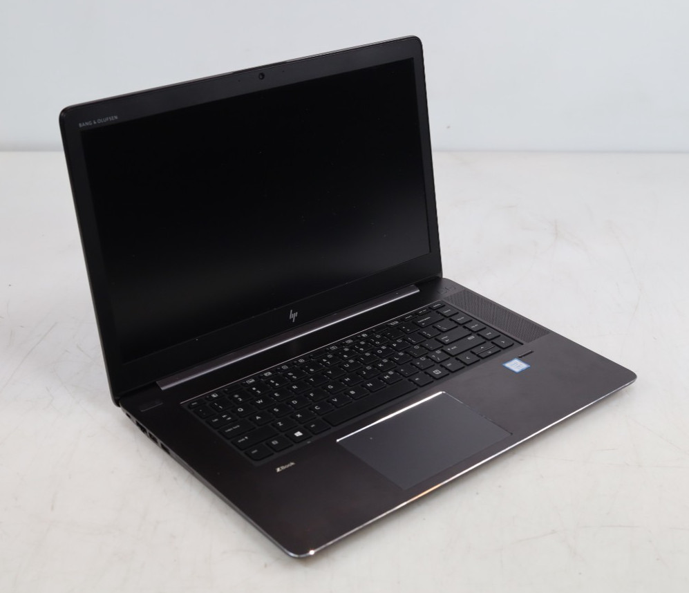 HP ZBook Studio G4 15.6″ Intel i7-7700HQ 8GB DDR4 256GB SSD No COA OS