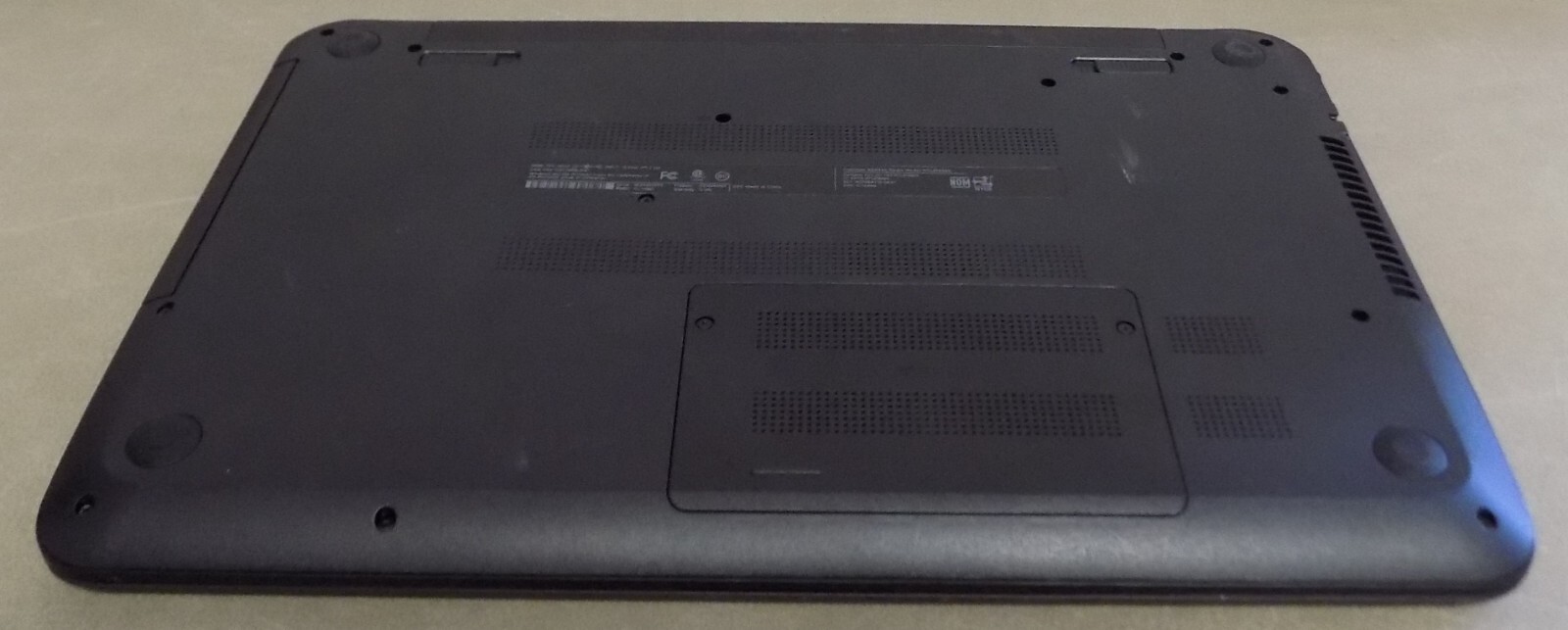 HP 15 Notebook Pc *No HDD* BAD KEYBOARD, 4Gb, AMD A8-2.00Ghz (Parts/Repair)