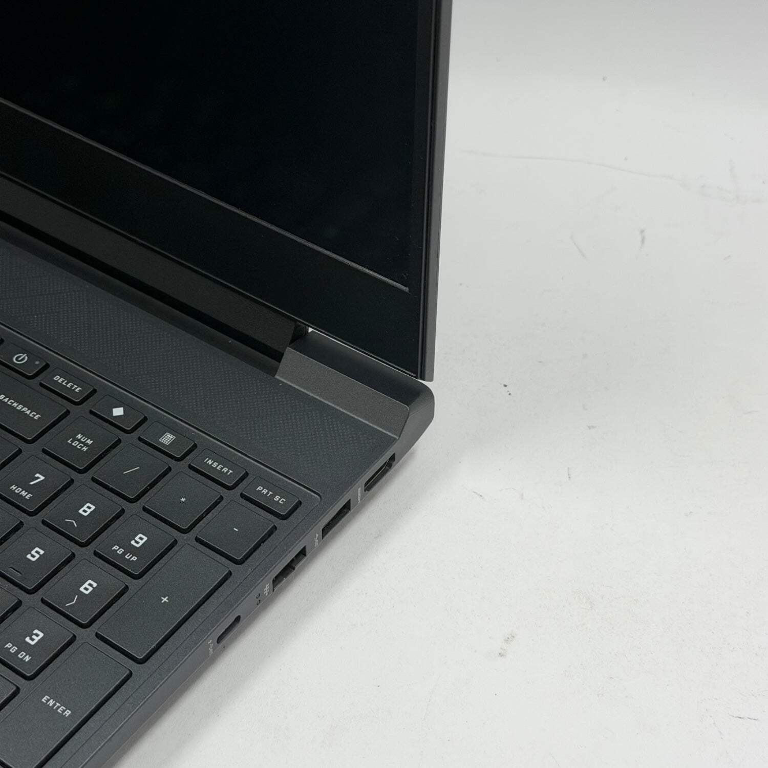 Broken HP Victus 15-FB1013DX 15.6″ Ryzen 5 7535HS RTX 2050 No OS No RAM No SSD
