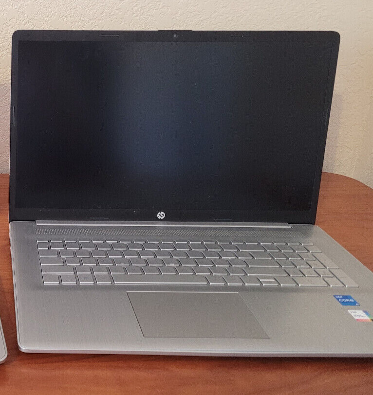 HP 17-CN2063CL 17.3” (512GB SSD Intel Core i5-1235U 12GB RAM) Laptop – Silver