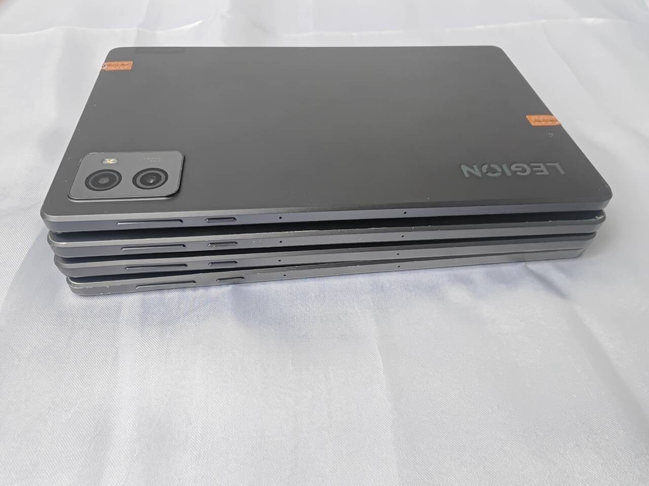 Lenovo Legion Y700 (2023)8.8” 13MP Snapdragon 8+ Gen 1 WIFI Android 6550mAh