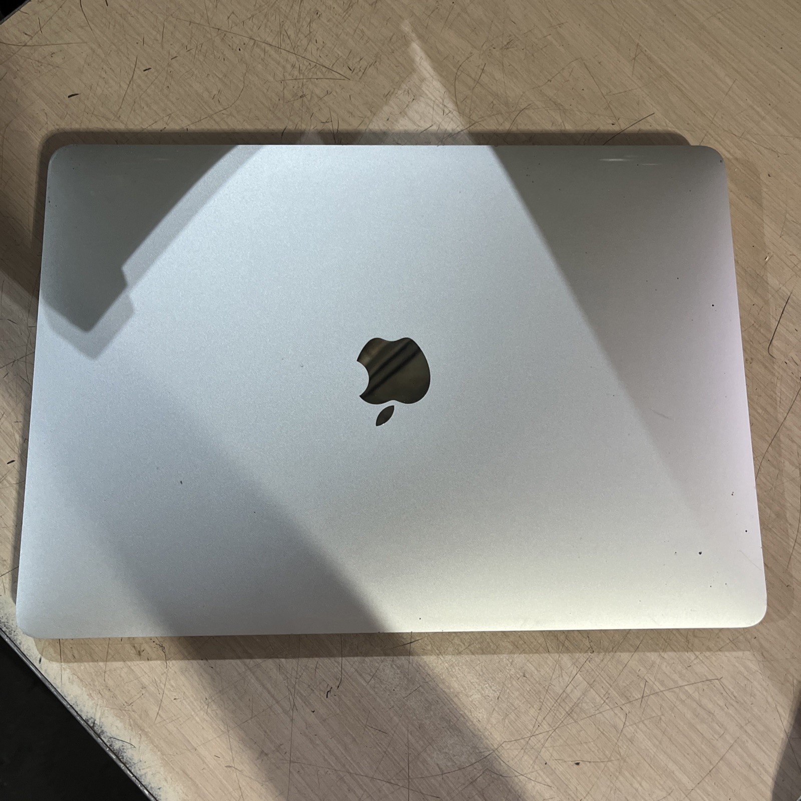 APPLE MACBOOK AIR 13″ SCISSOR, 2020 CORE I3-1000NG4 1.1GHZ 8GB RAM 256SSD