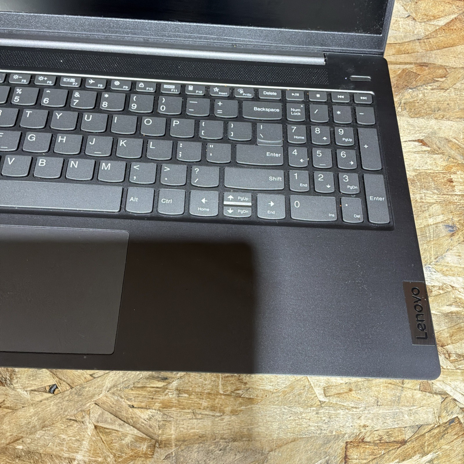 Lenovo IdeaPad 5 15ITL05 15.4″, i5-1135G7 -16GB DDR4- 512GB SSD C486
