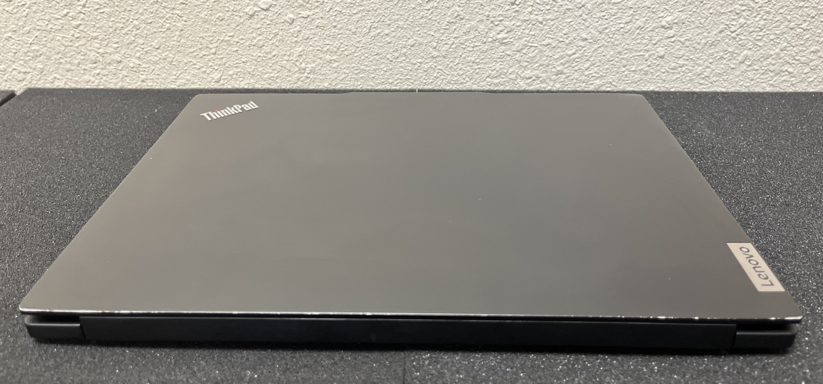 Lenovo Thinkpad E14 Gen 6 AMD Ryzen 7735U 512 SSD 16GB NO OS DDR5 Grade C