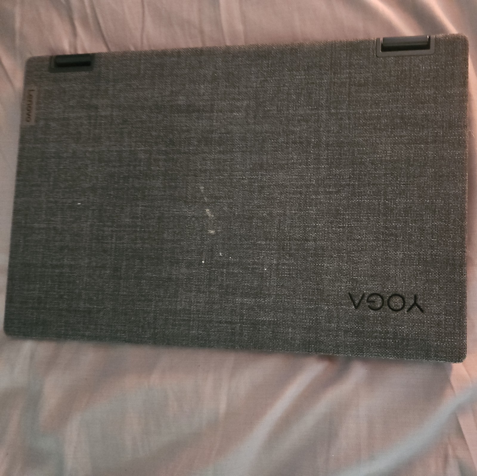 Lenovo Yoga 6 13.3″ (256GB, AMD Ryzen 5, 2.1GHz, 8GB) Laptop- Abyss Blue