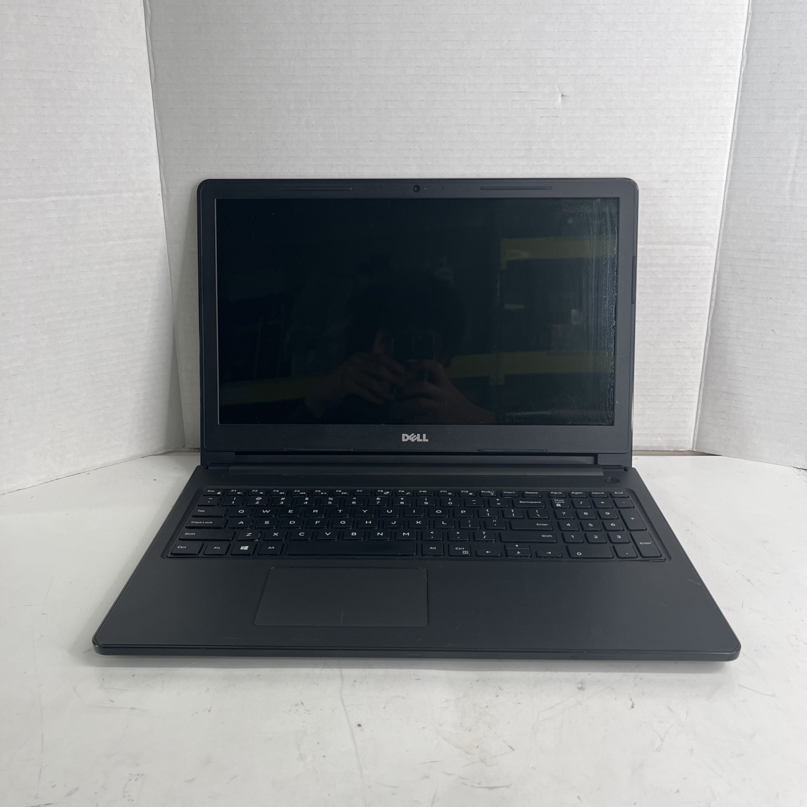 DELL INSPIRON 3567 i3-7100U 8GB RAM NO HD *Parts*