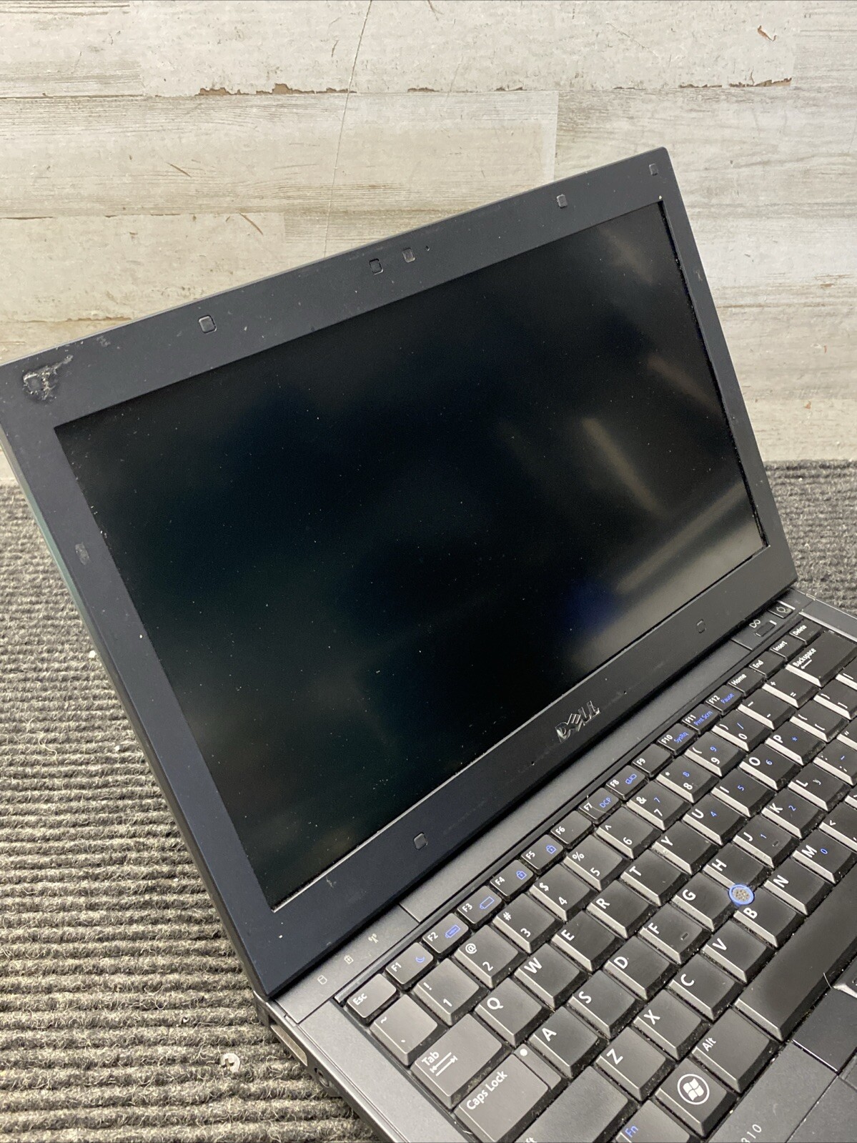 *PARTS* Dell Latitude E4310 Laptop Intel i5-540M 2.53GHz 4GB RAM No HDD/OS