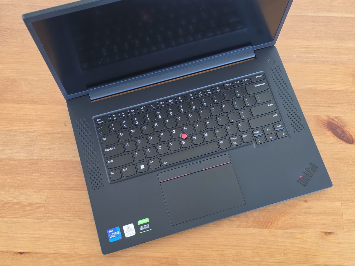 Lenovo ThinkPad X1 Extreme Gen 4 i7-11850H 16″ 4K 3840×2400 16GB NVIDIA RTX 3050