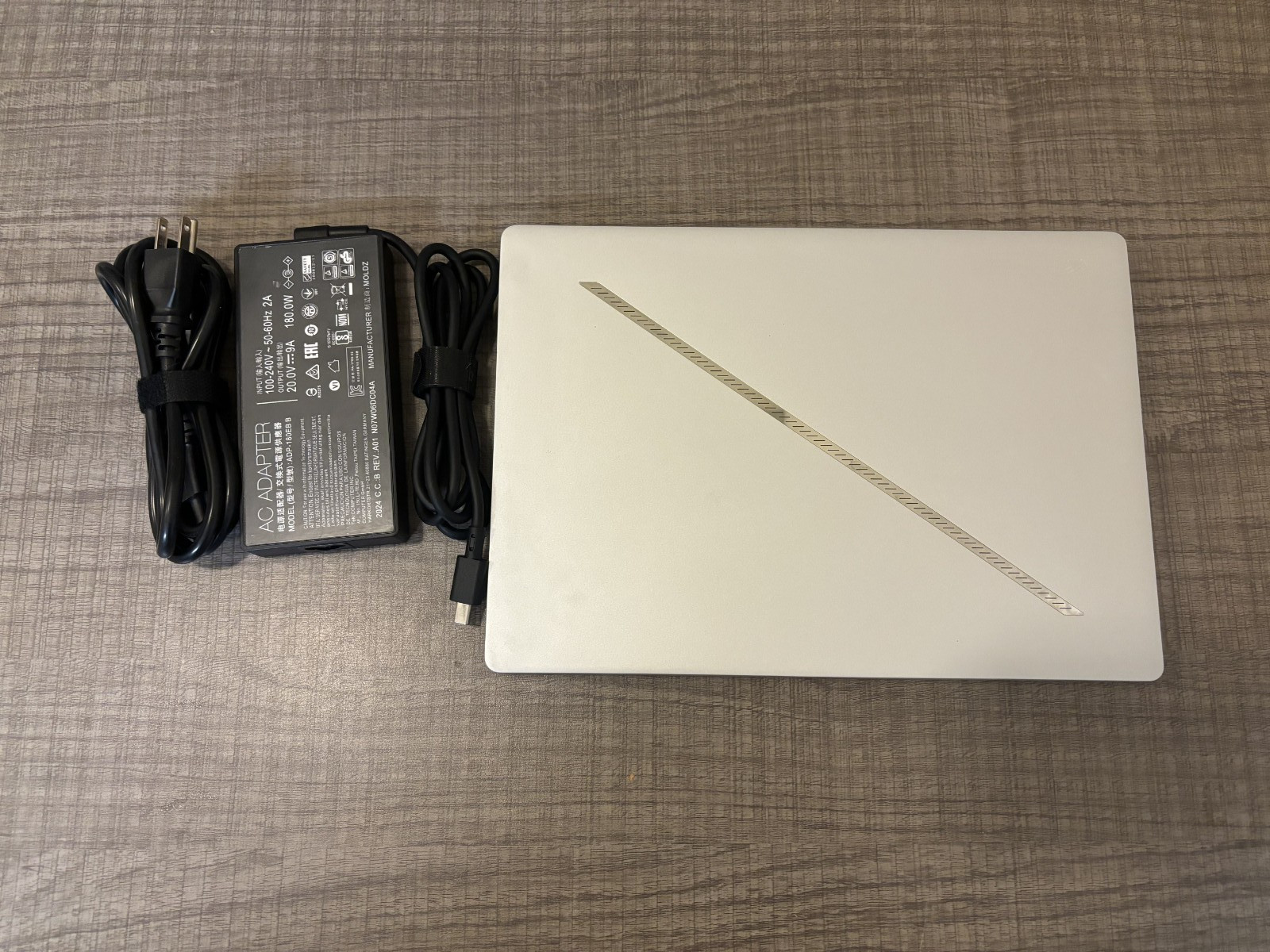 ASUS ROG Zephyrus G14 OLED GA403UV Ryzen 9 8945HS – 16GB RAM – 4TB SSD RTX 4060