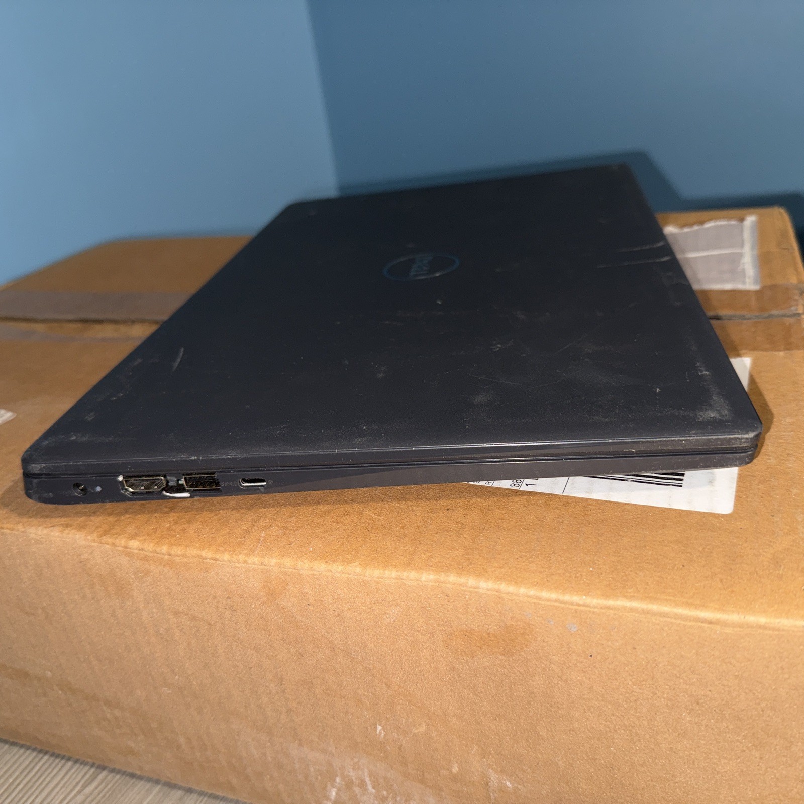 Dell Latitude 3510 15.6″ FHD i7-10510U 8GB RAM No OS/SSD Excellent Battery