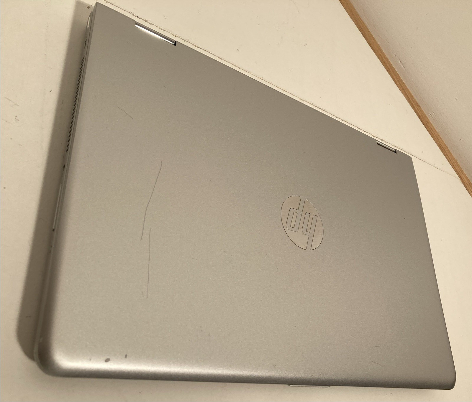HP Pavilion x360m Convertible 2in1 Laptop Windows 11 /i3 7100U, 8GB, 240GB/READ