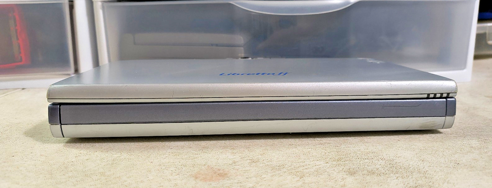 Toshiba Libretto ff1100v Intel P266MHz 96MB, 100GB HD Win2K CD-ROM Floppy RARE