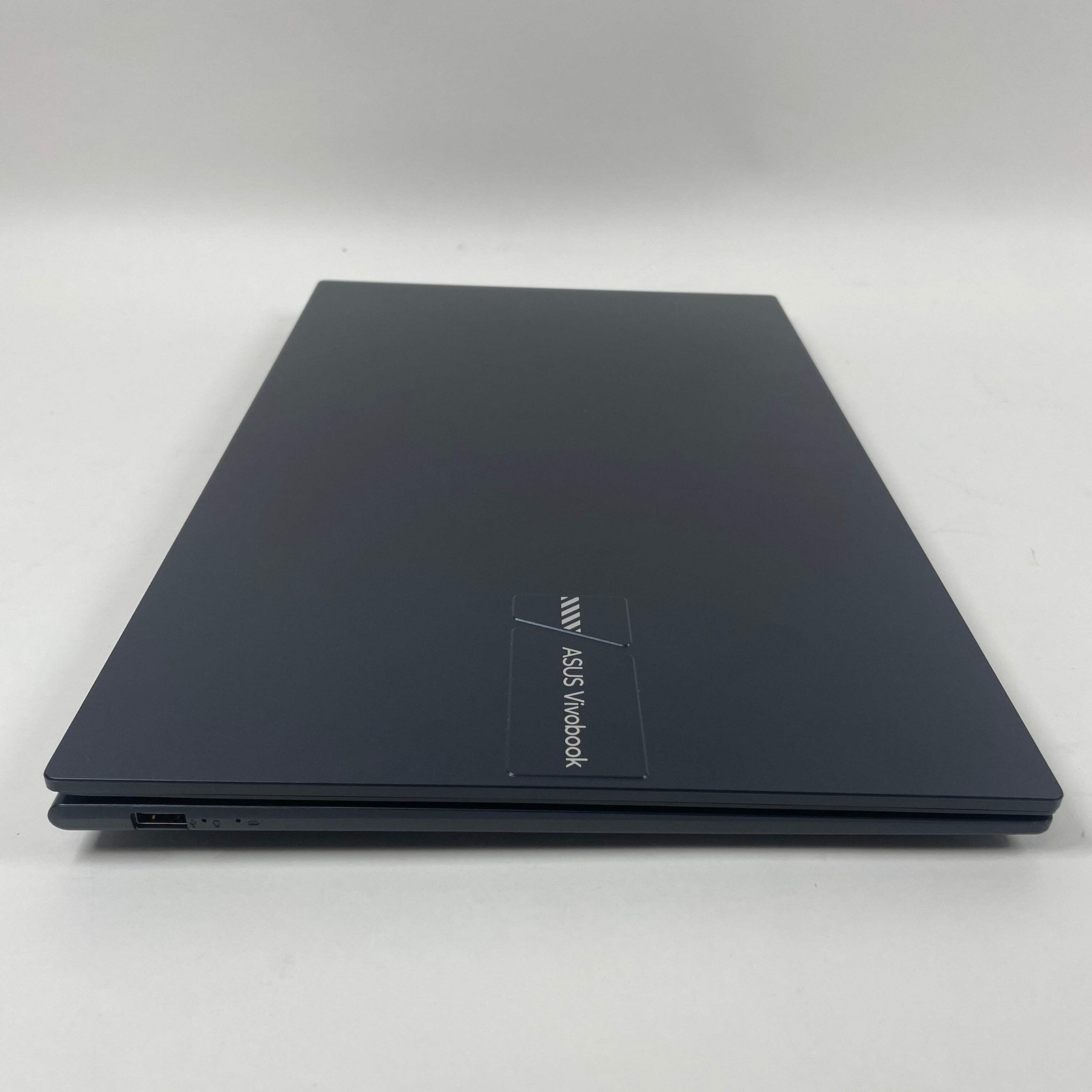 Asus Vivobook 17 X1704Z 17.3″ i3-1215U 1.2GHz 8GB RAM 512GB SSD