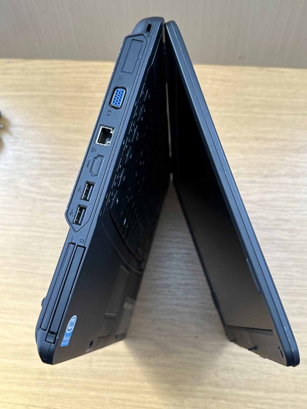 Acer Extensa 5630Z 15.4″ Notebook / Dual Core T3400 / No HDD / 4GB Laptop