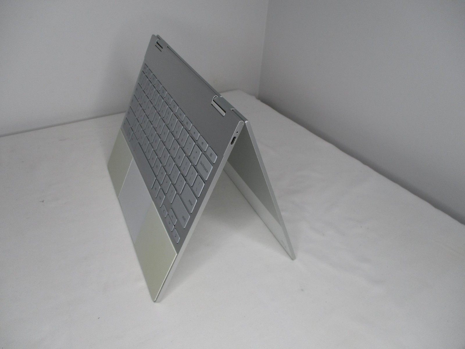 Google Pixelbook C0A Chrome 12.3″ TouchScreen i7-7Y75 1.3Ghz 16GB 512GB – READ