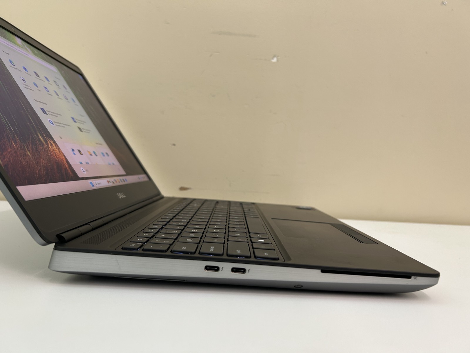 Dell Precision 7560 16″ Core i7- 11850H 32GB RAM 1TB NVMe NVIDIA RTX A2000 GPU