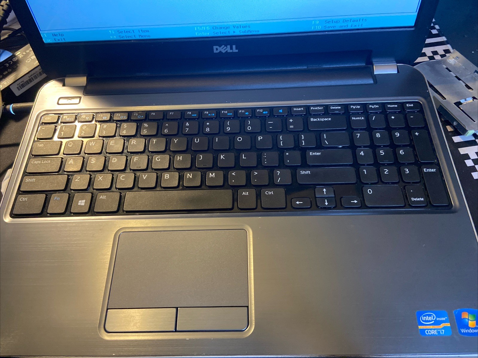Dell Inspiron 15R 5521 Laptop i7-3537U 2.0Ghz 15.6″, 8GB, BAD BATTERY/SCREEN!