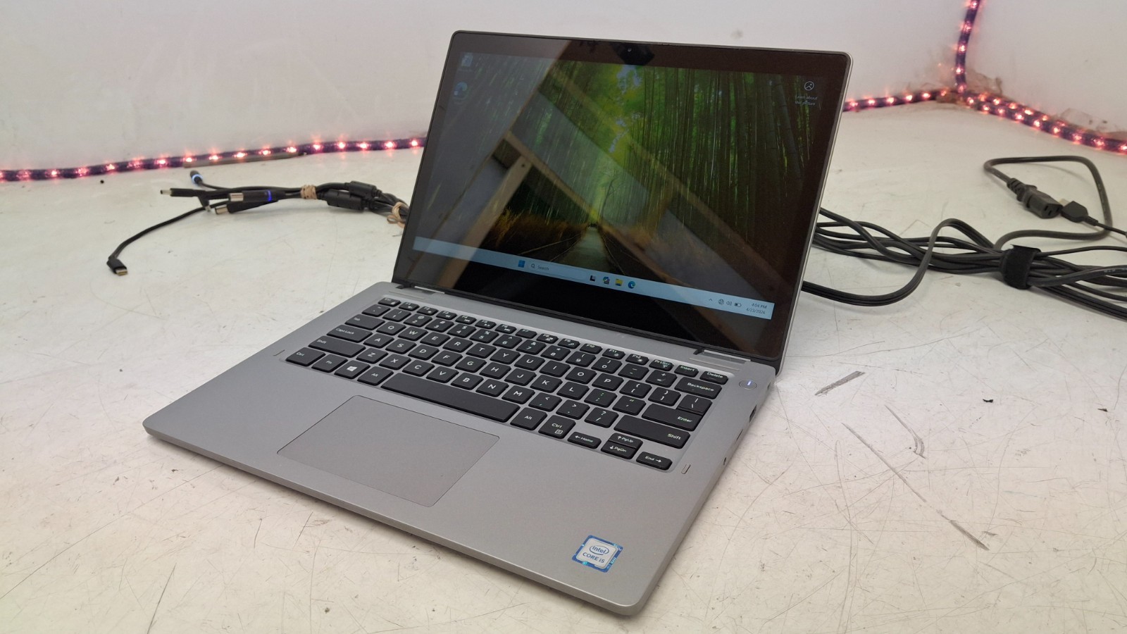 Dell Latitude 3310 2-in-1 Laptop (i5-8365U, 8GB RAM, 256GB SSD) NO PERIPHERALS