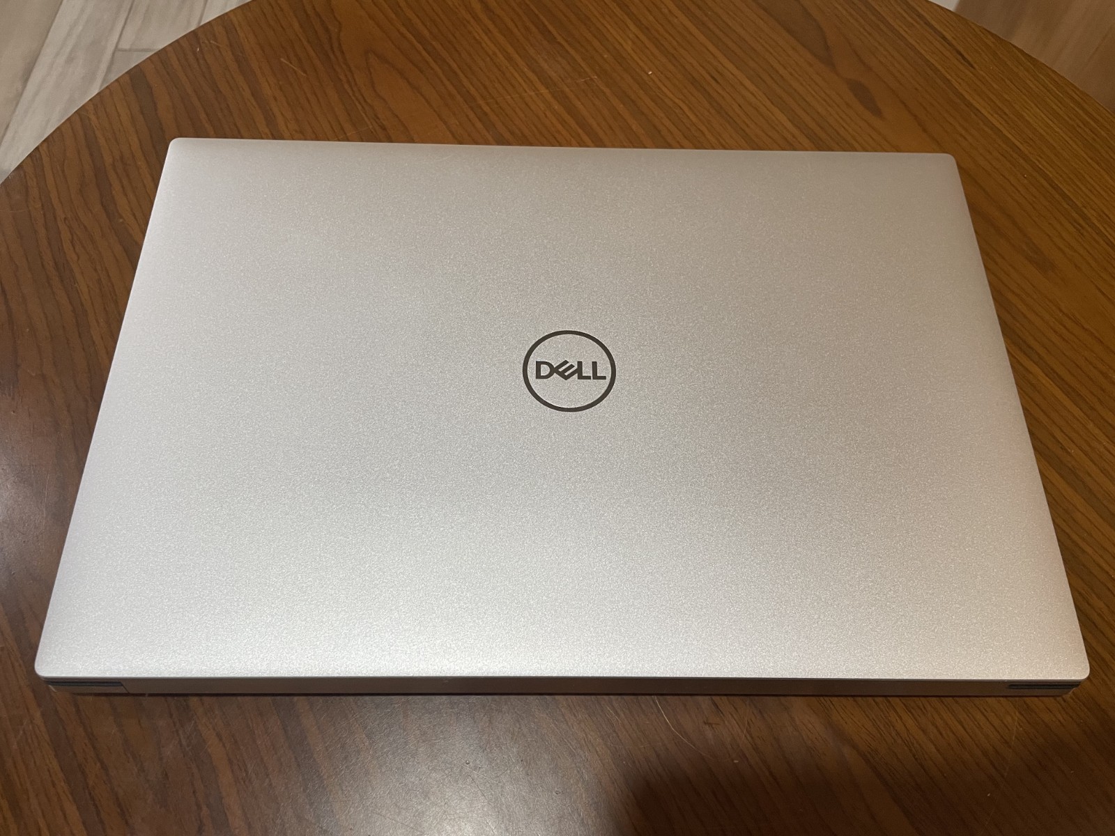 Dell XPS 15 9530 3.5K OLED Touch i7-13700H 32GB 1TB SSD RTX 4050 – 98% Battery