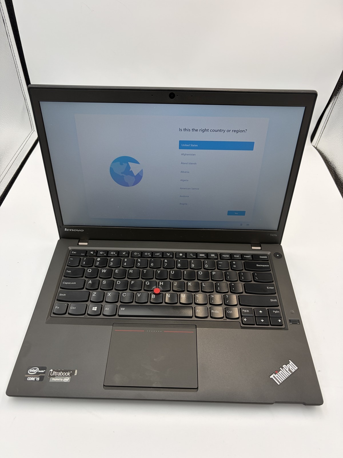 Lenovo ThinkPad T431s (2013) Intel(R) Core(TM) i5-3337U CPU @ 1.80GHz 8GB RAM