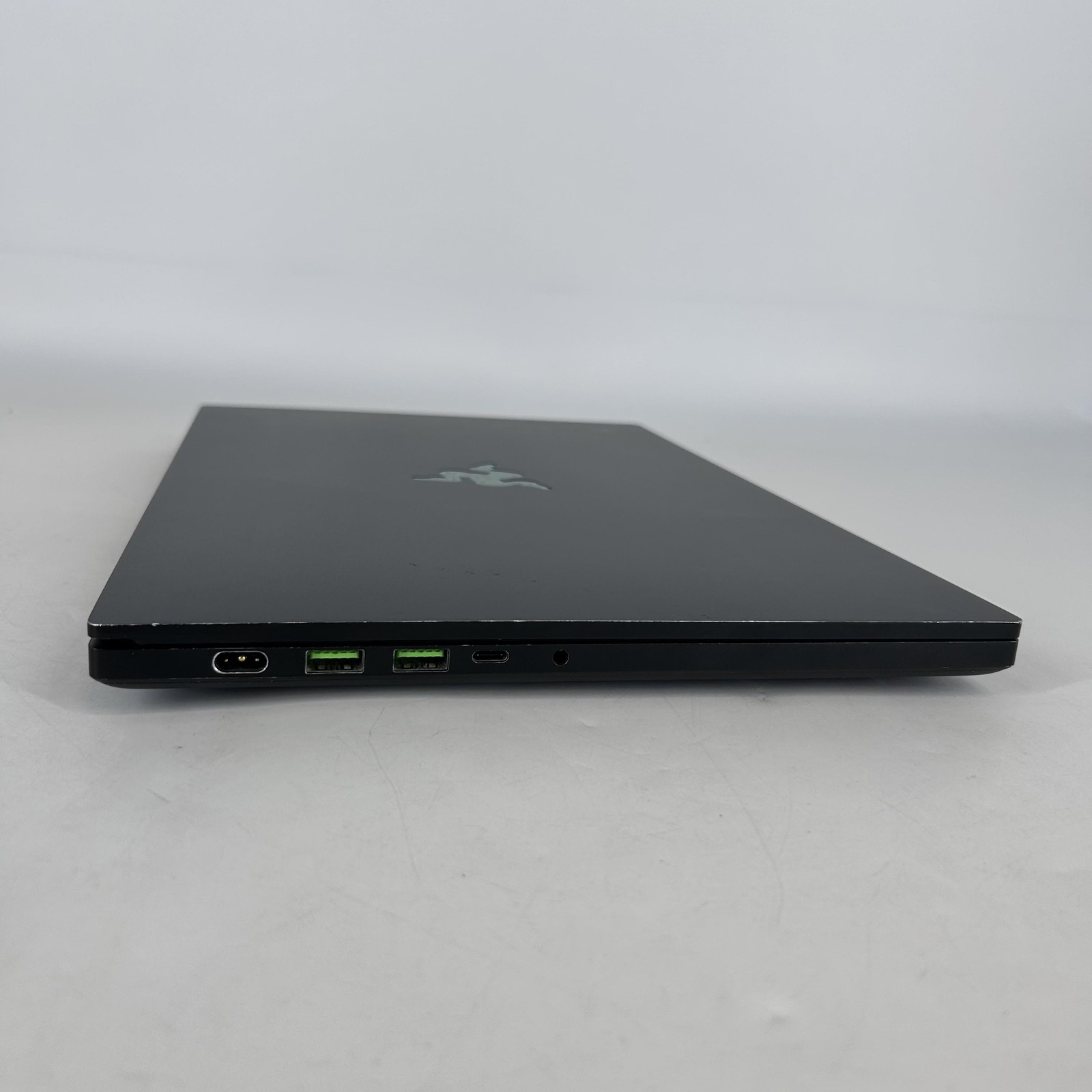 Razer Blade 15 Advanced 300Hz FHD i7-10875H 2.3GHz 16GB 1TB RTX 2080 Super Max-Q