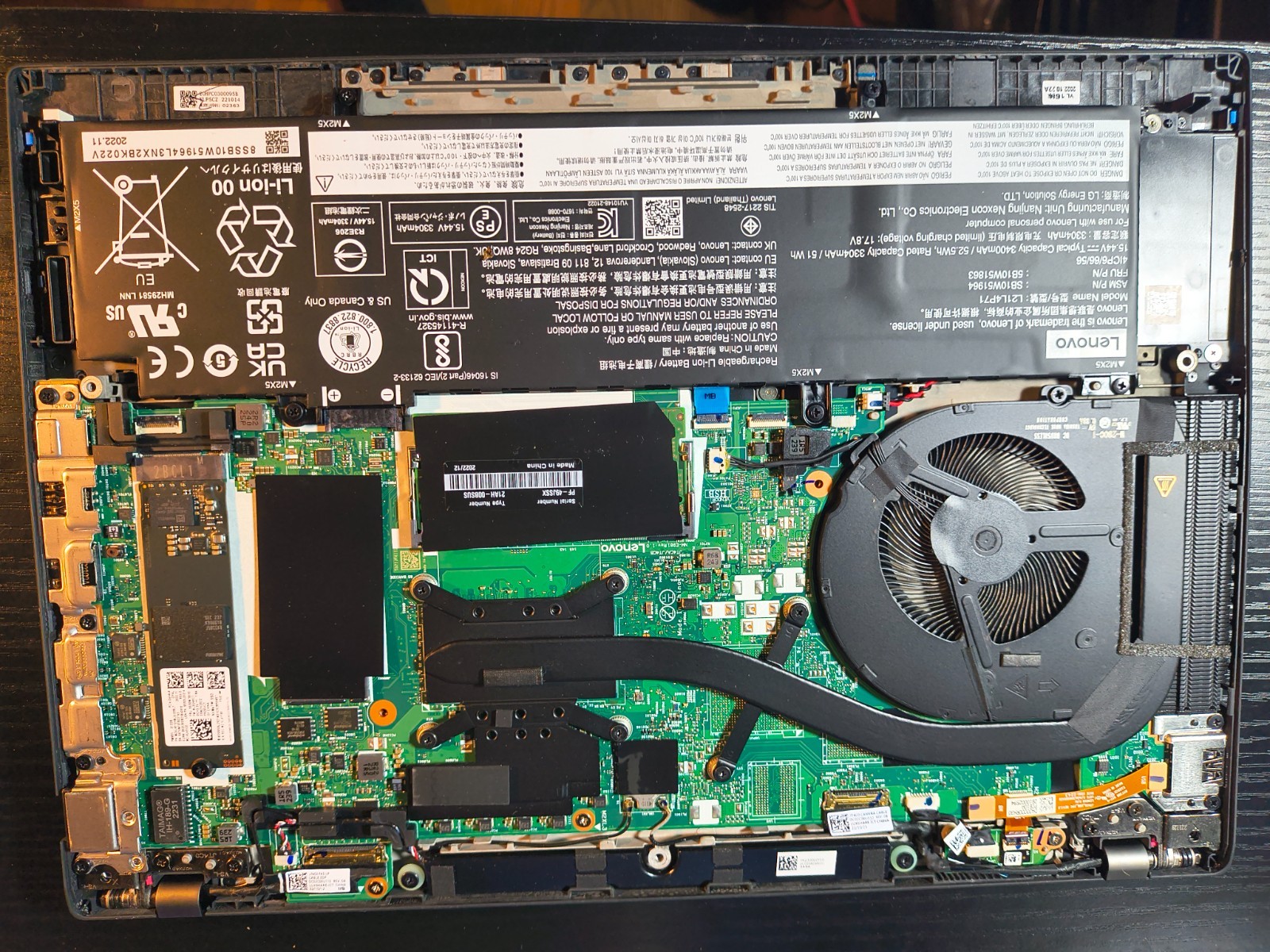 Lenovo ThinkPad T14 Gen 3 i7-1260P 16GB NON-TOUCH Win11Pro 512GB