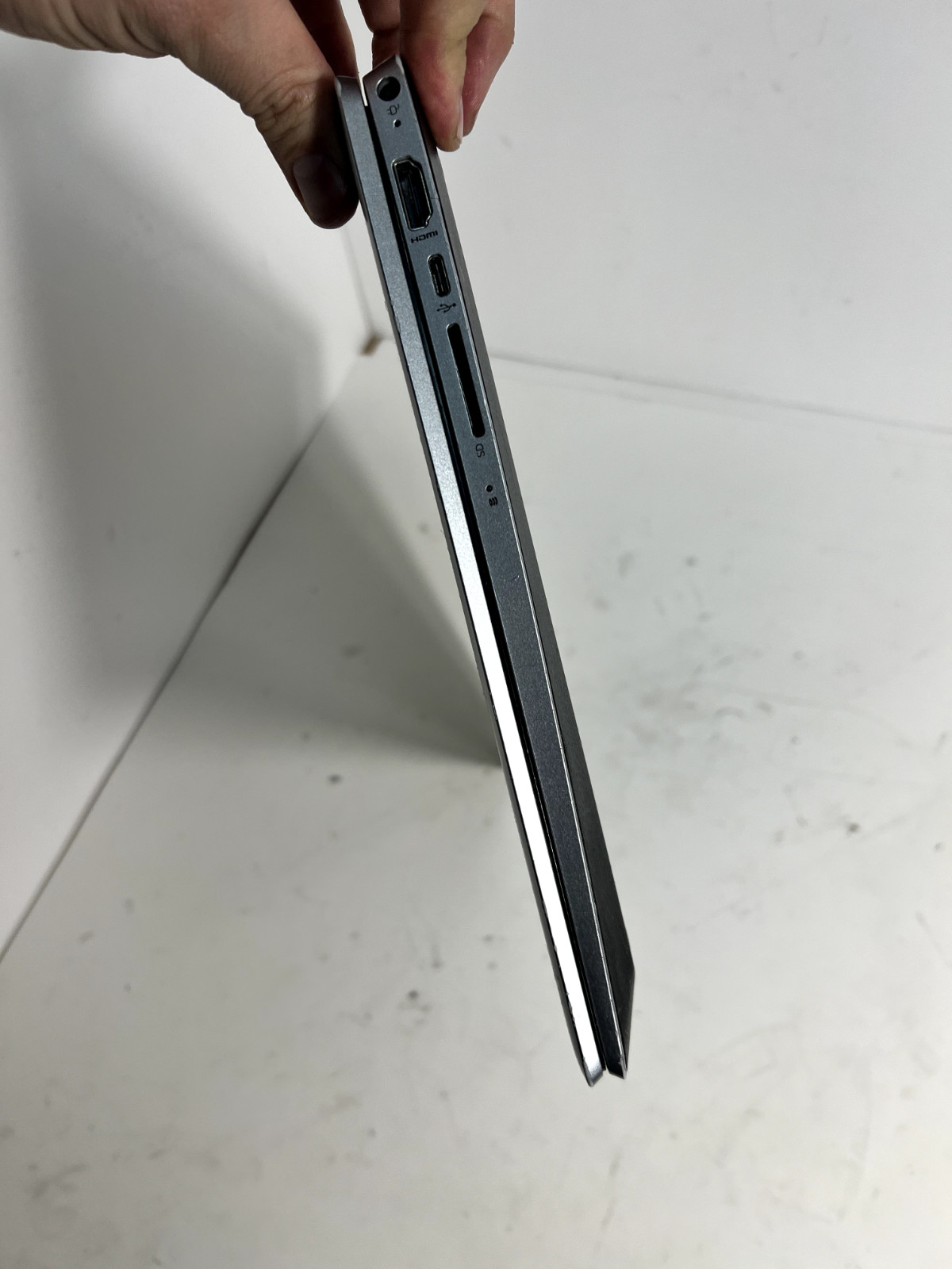 2-in1 HP Pavilion x360 Convertible 15″ i5-10210U 1.6GHz 16GB RAM 256GB SSD Win11