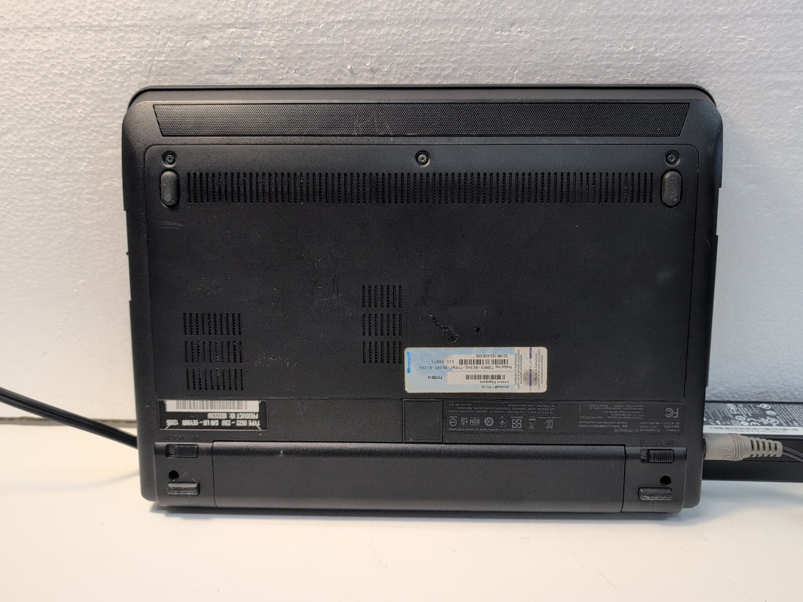 (NICE) Lenovo ThinkPad X130E 11.6″ Laptop AMD E-450/4GB RAM/128GB SSD/WinXP –