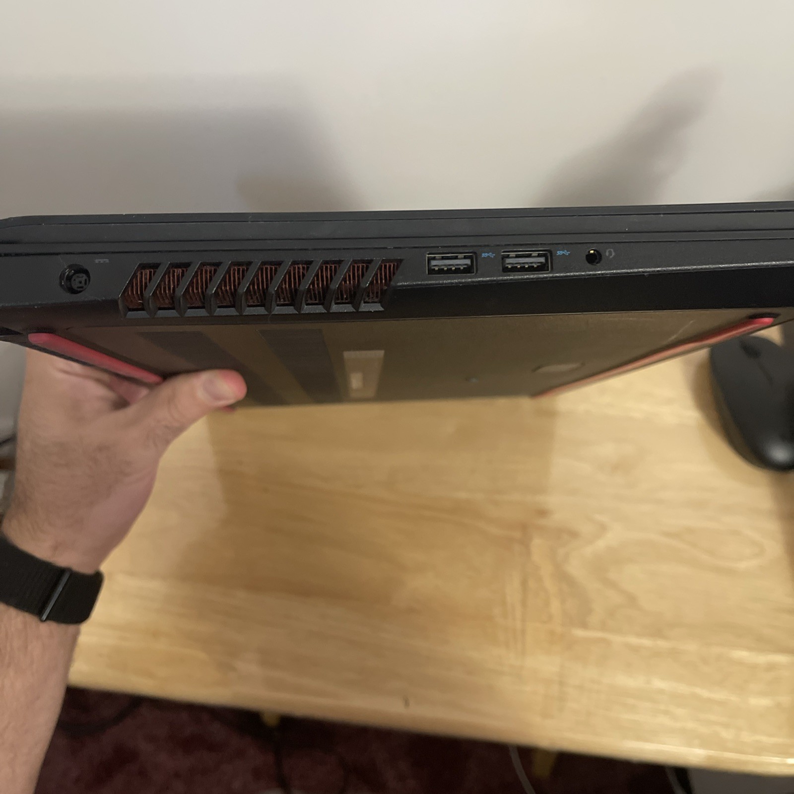 Dell Inspiron 7559 Boots 16GB RAM Charger Battery No SSD Parts. Read Description