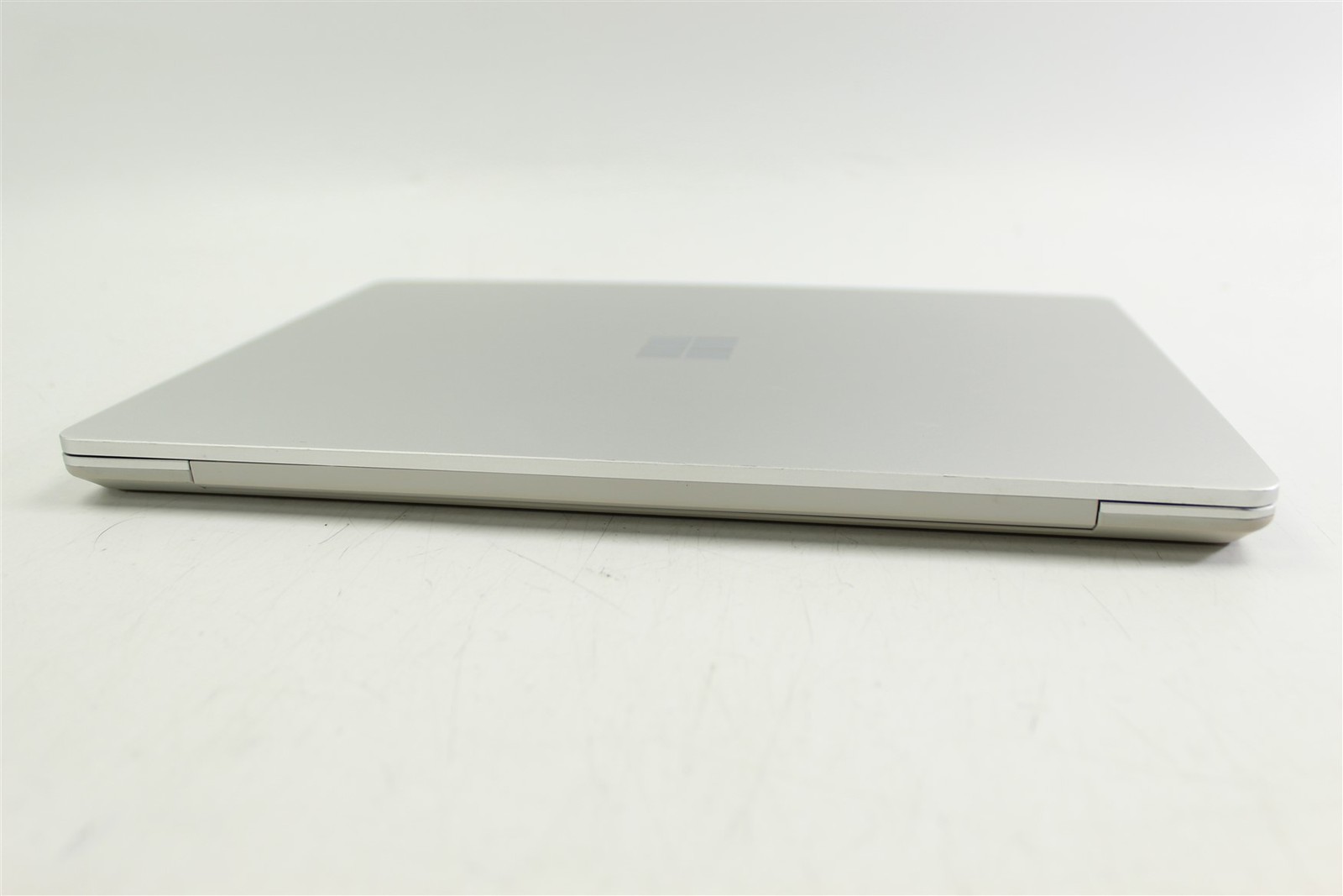 Microsoft Surface Laptop Go 2 2013 12.4″ i5-1135G7 256GB SSD 16GB RAM W11H