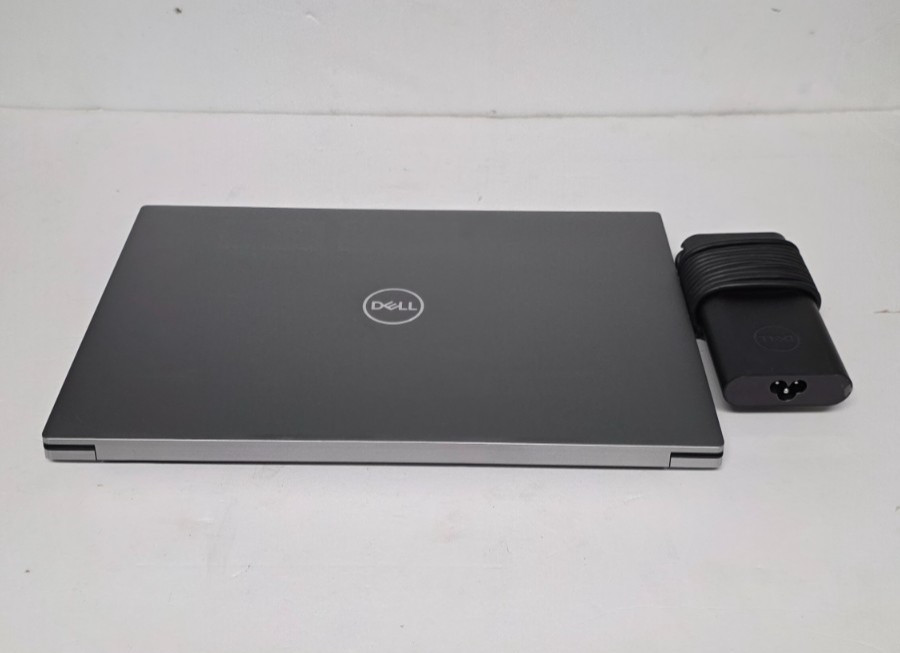 Dell Precision 5560 15.6 UHD+ TOUCH i9-11950H 2.60GHz 16GB 512GB SSD RTX A2000