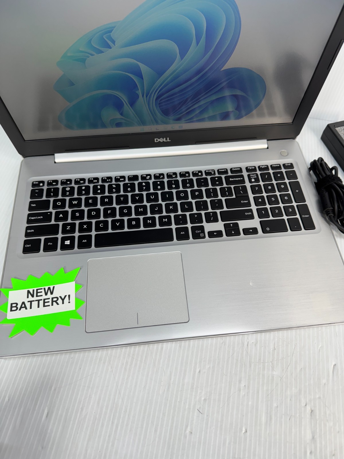 Dell Inspiron 5570 i5-8250U 15.6″ Windows 11 Laptop 256GB SSD 16GB *SEE PICS