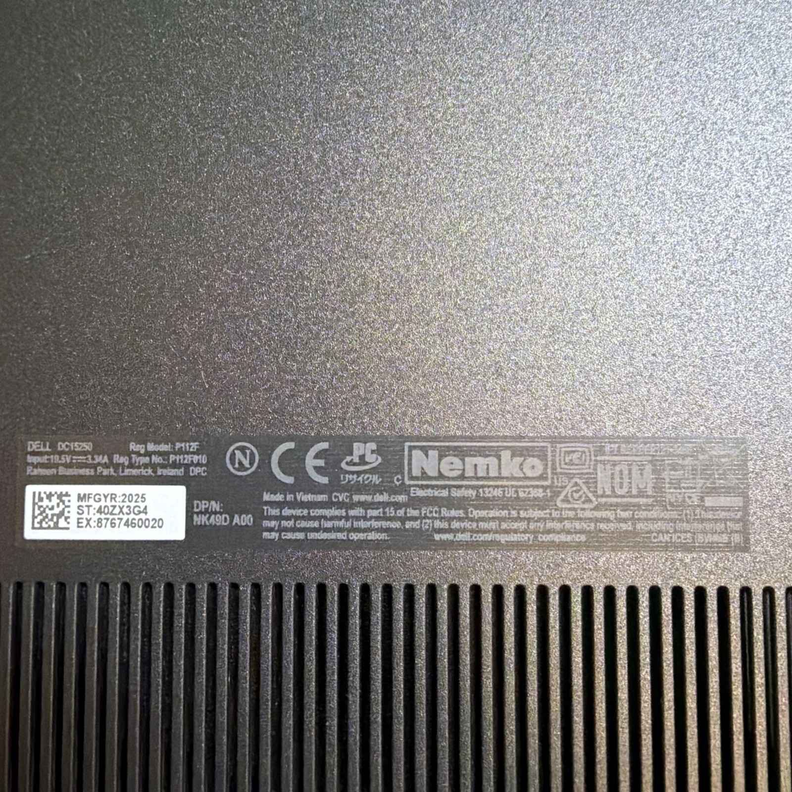 Dell 15 DC15250 Laptop Carbon Black 15.6″ Display Intel Core 3 100U 8GB RAM 512G