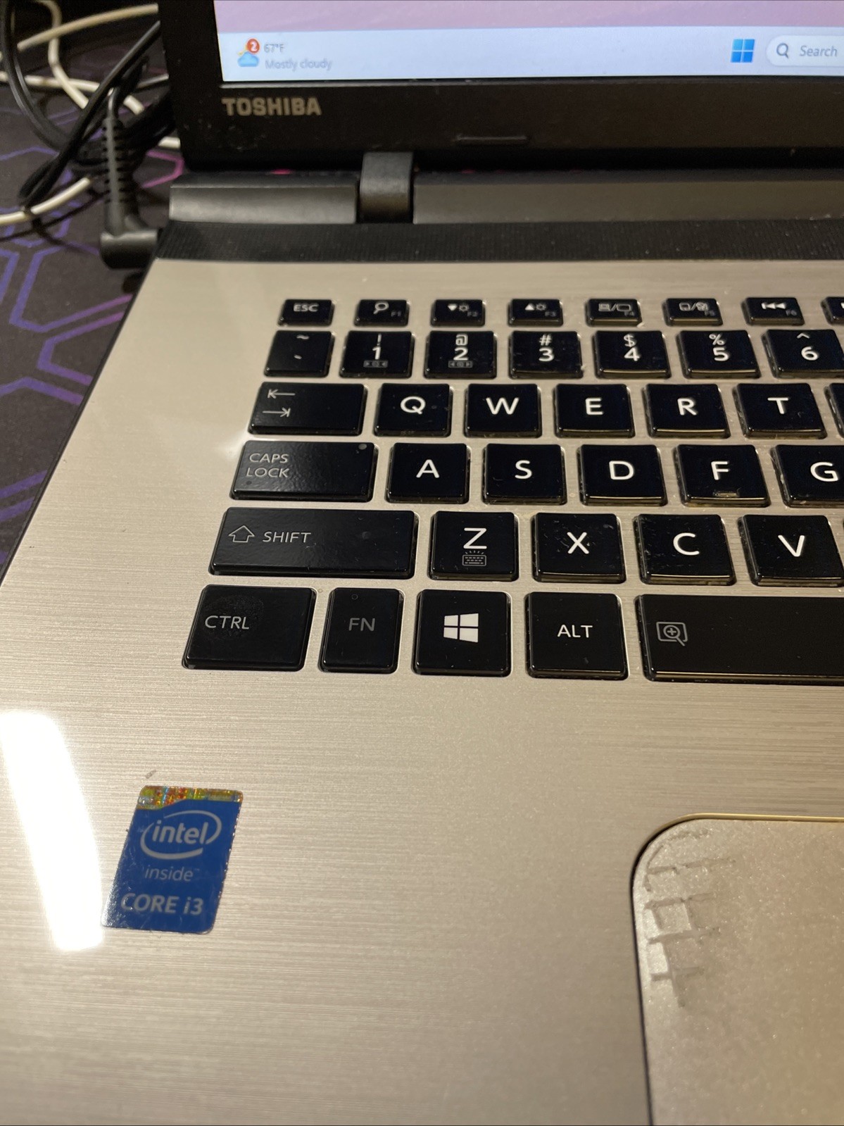 Toshiba Satellite L75-C7250 Intel i3-4005U 1.7GHz 6 GB 500 GB HDD