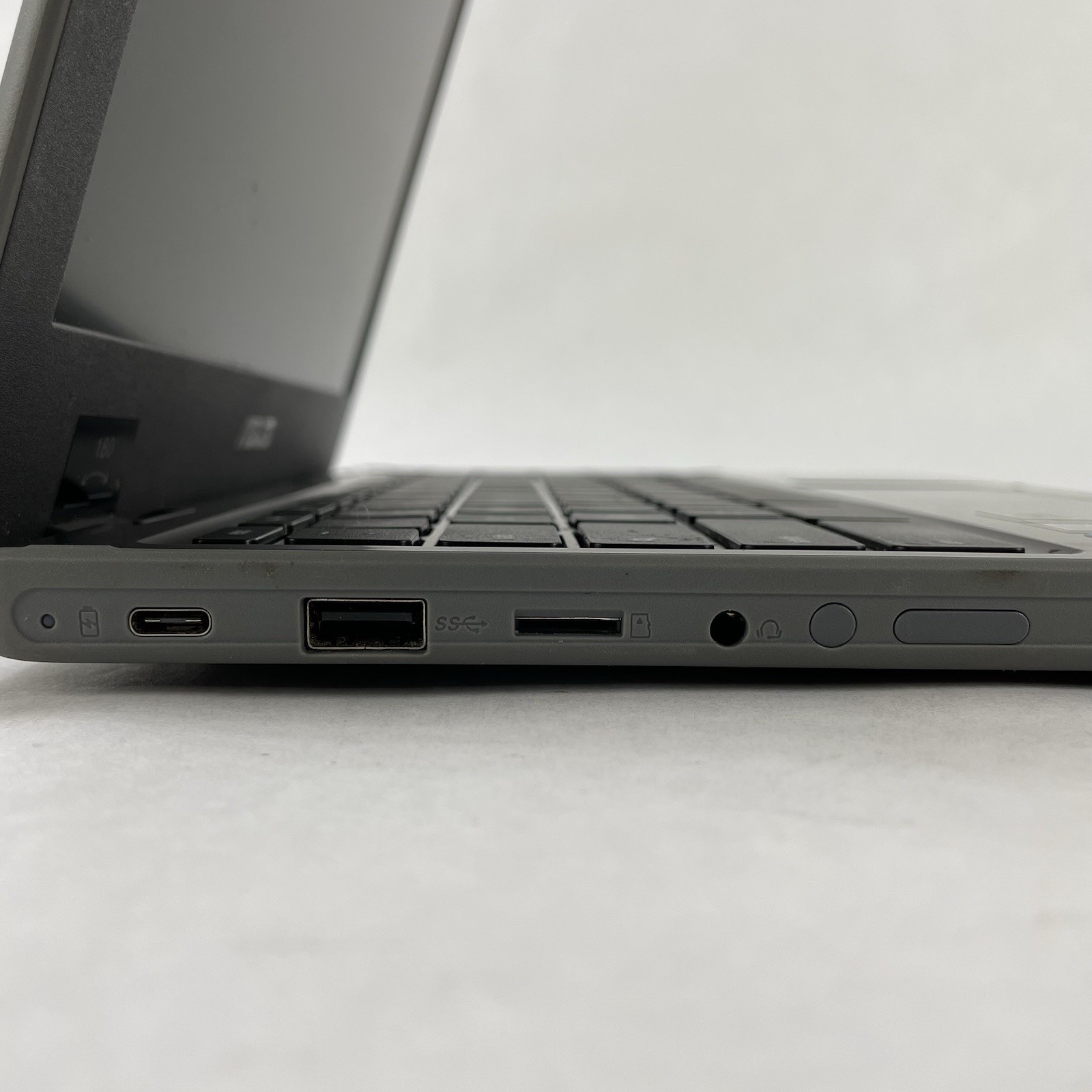 Asus Notebook CR1100CK 11.6″ Non-Touch Celeron N5100 1.10 GHz 4 GB RAM 16 GB