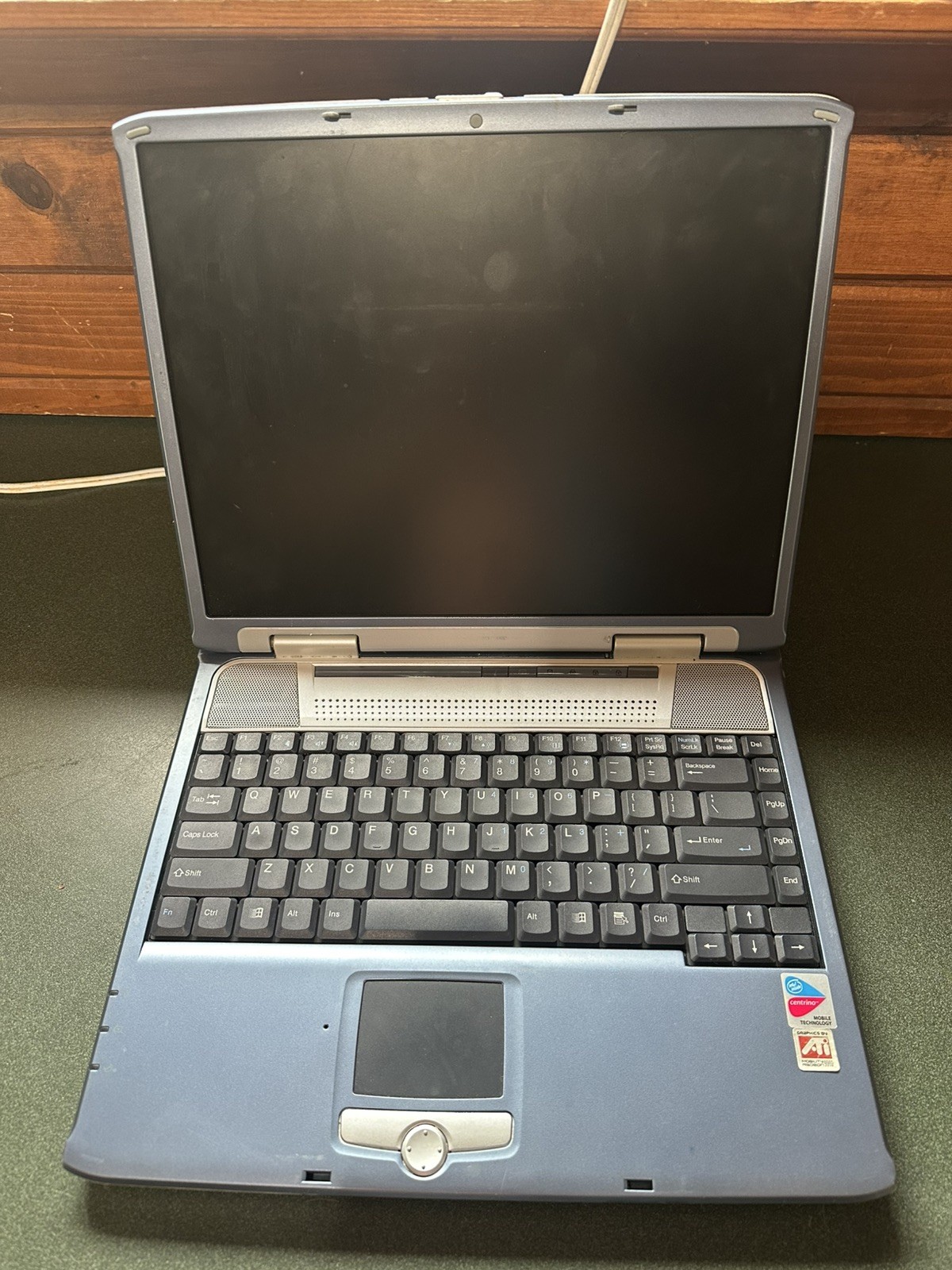 Vintage Nobilis Laptop Model GREEN550 G551 Windows XP Pro l WORKS