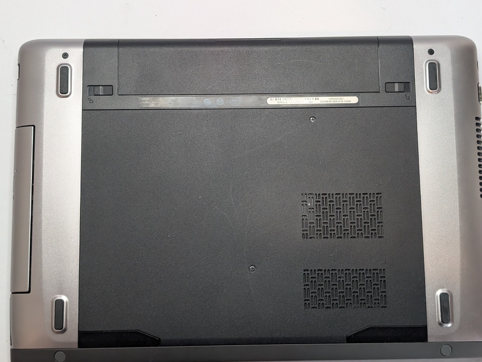 Dell Vostro 3560 Intel Core i3-311OM,RAM 6GB , 500GB HDD, WIN 10.