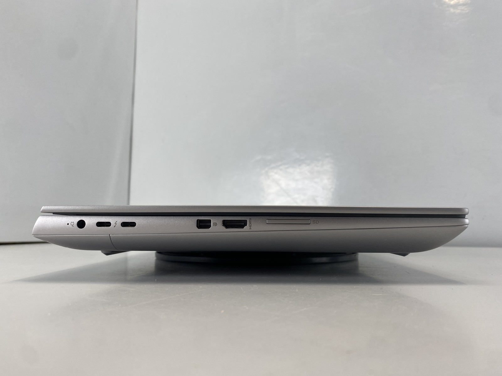 HP Laptop ZBook Fury 16 G11 16″ Intel Core i7-13850HX 1TB RTX 2000- Silver