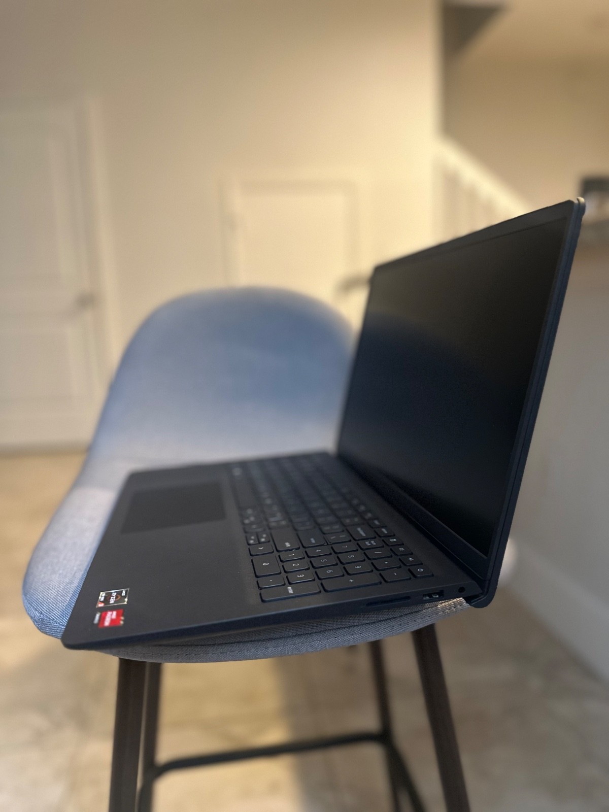 Dell 15 Laptop – Ryzen 3 7320U – 512GB SSD – Warranty Until Dec 2026