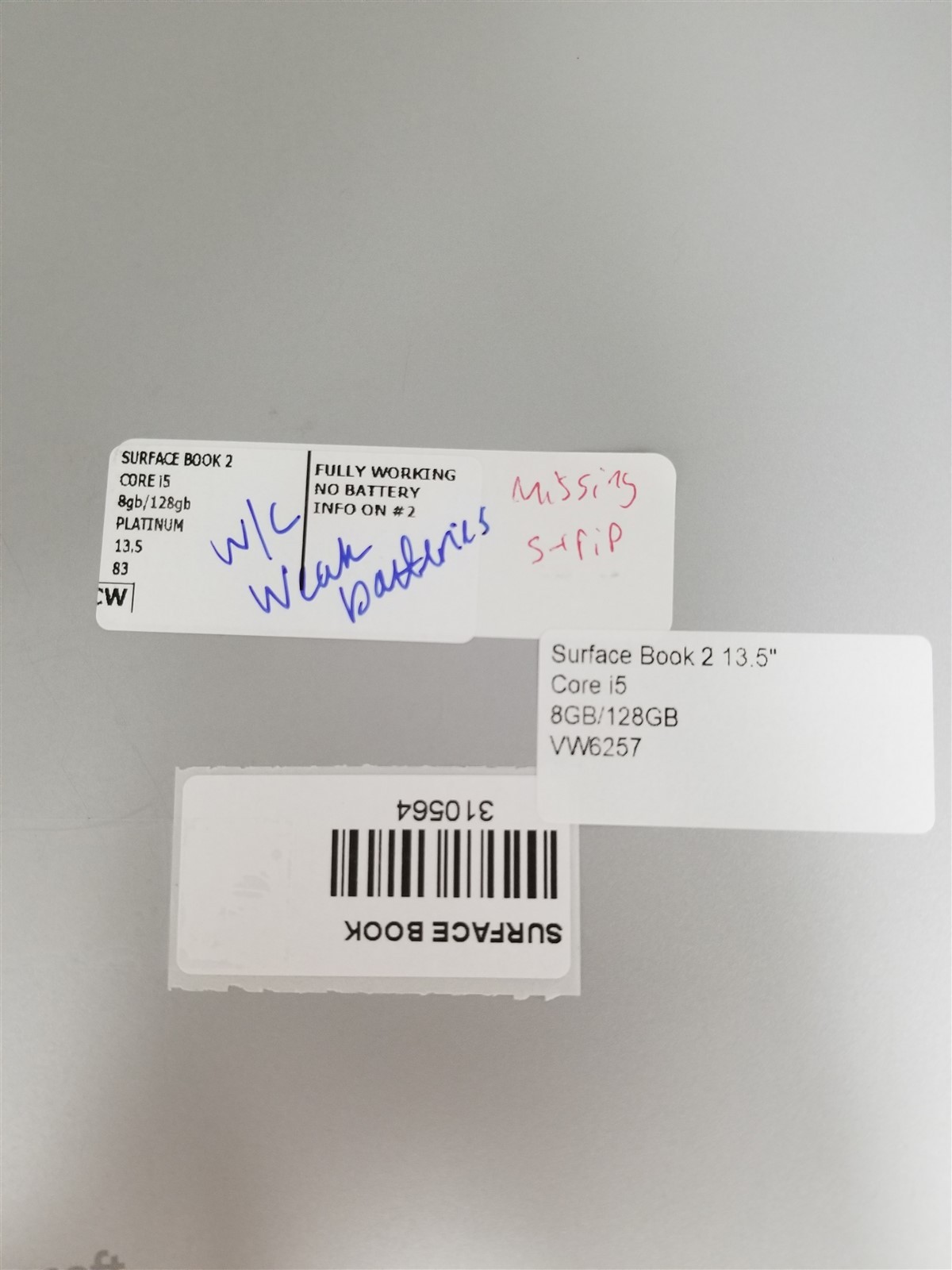 Microsoft Surface Book 2 Core i5 13.5″ 8GB/128GB Silver Reduced Price VW6257